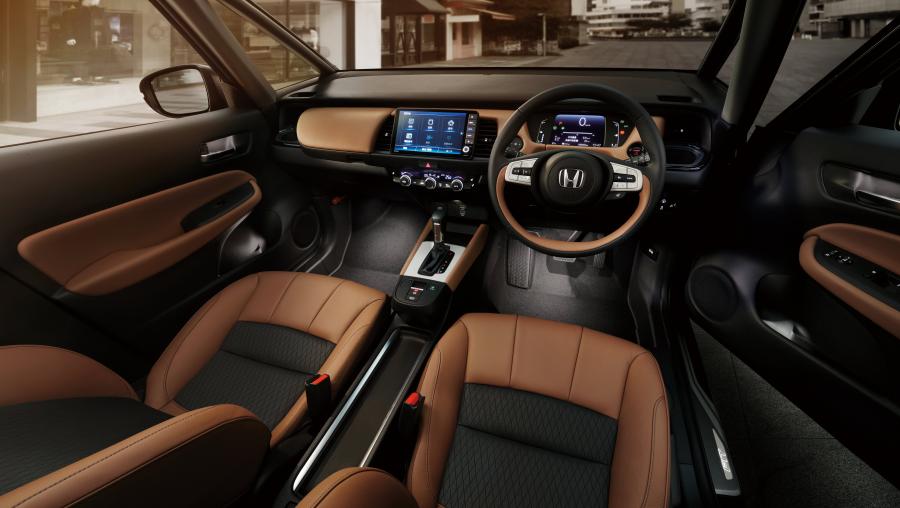 Интерьер Honda Fit e:HEV by Modulo 2020 года  (JP) (фото 11 из 12)